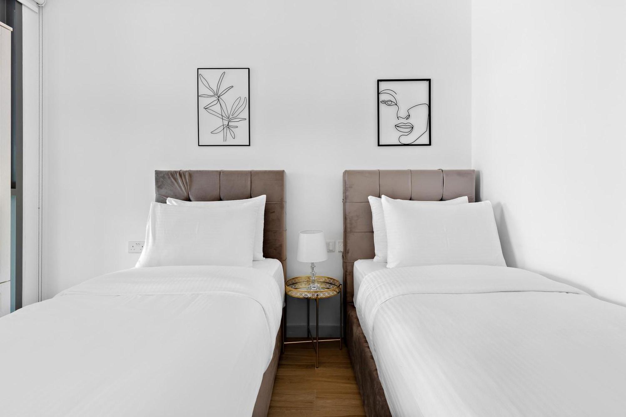 Apartment Silkhaus Modern 2bdr Duplex In Al Raha Lofts 2