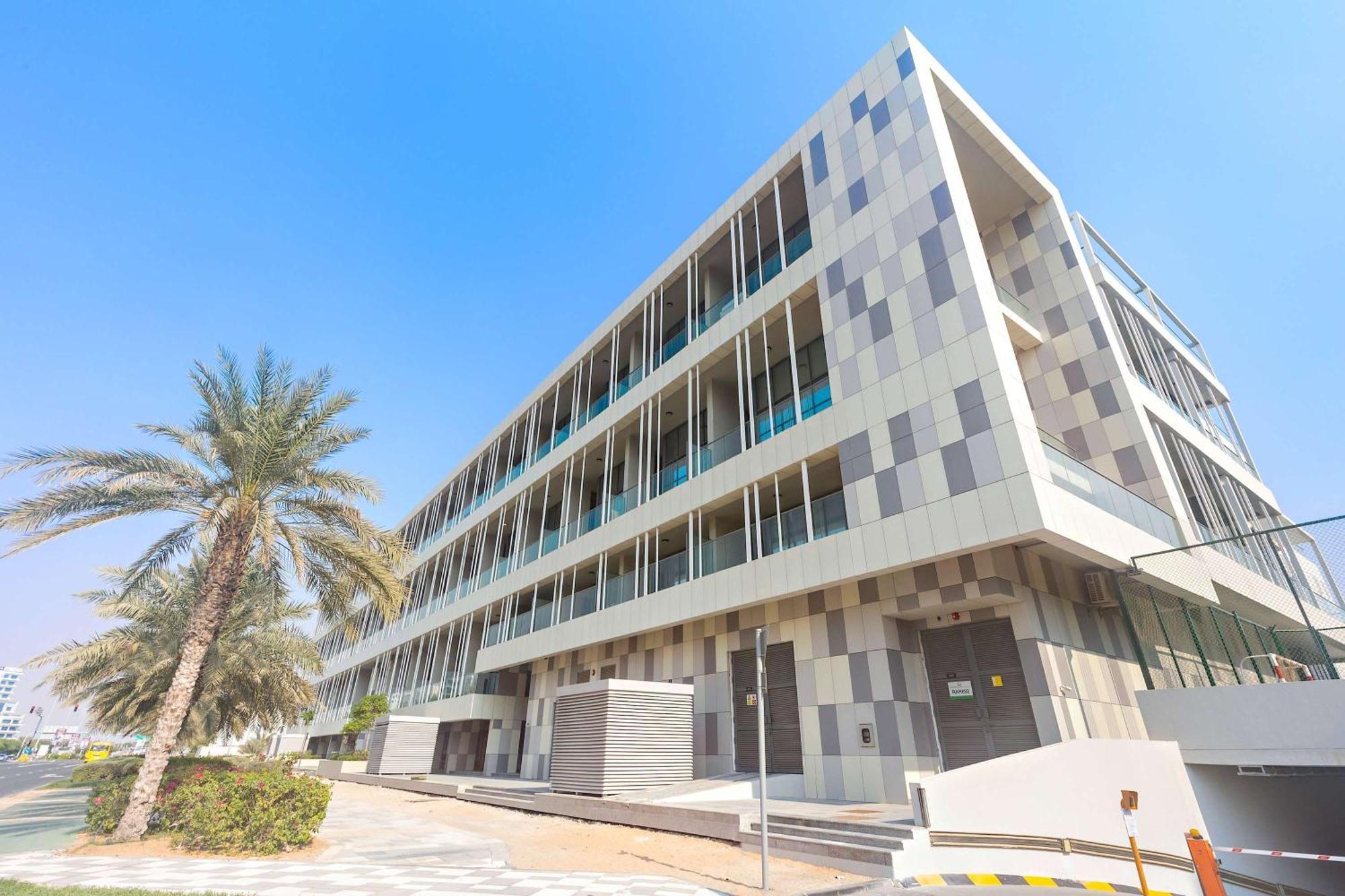 Silkhaus Modern 2bdr Duplex In Al Raha Lofts 2