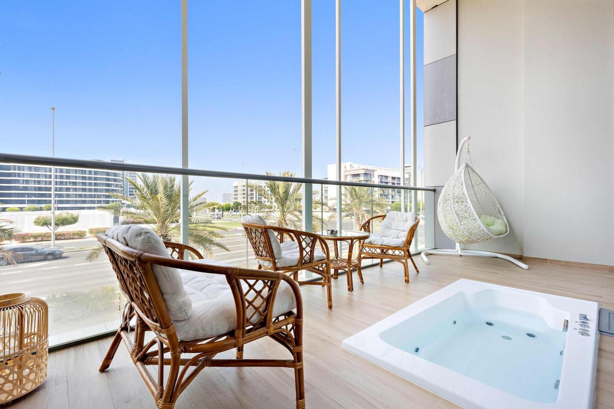 Silkhaus Modern 2bdr Duplex In Al Raha Lofts 2 Apartment